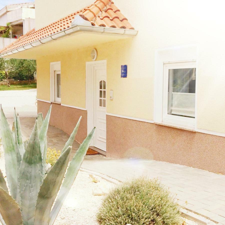 Nina Apartment Zadar Exterior photo